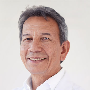 Dr. Rainer T.